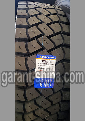 Sailun SDM1S (привод-карьер) 315/80 R22.5 156/150K 18PR - Фото протеткора с этикеткой вблизи